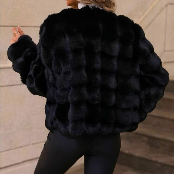 Open front fuzzy coat - Picture 5 of 6